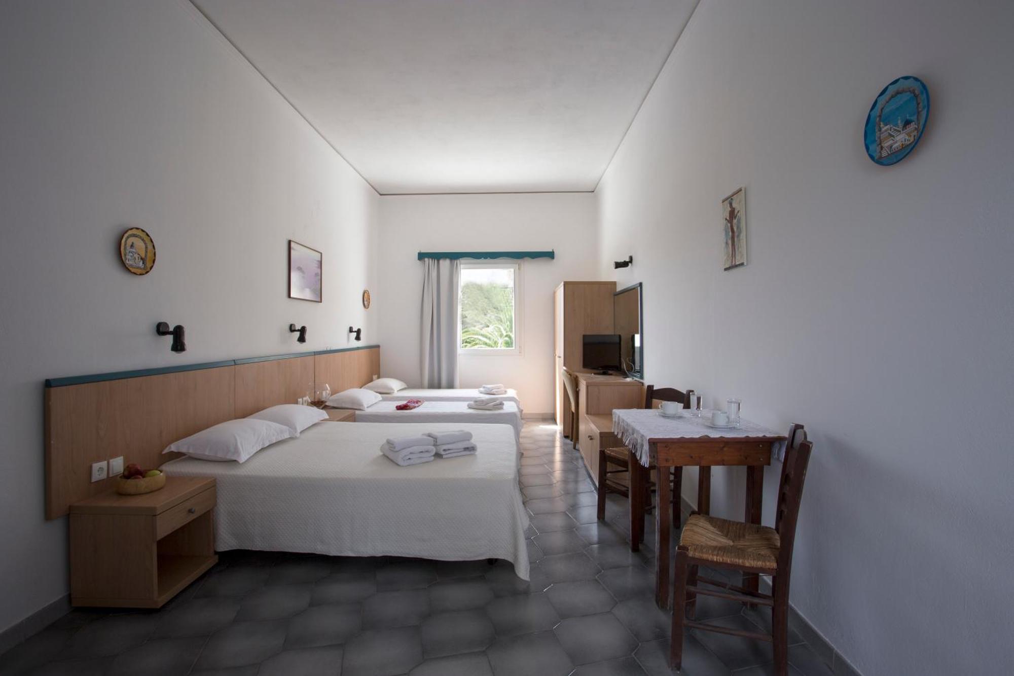Sun -Rise Apartment Perissa  Bagian luar foto